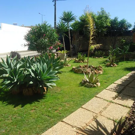 Vivenda L'olivier Bed & Breakfast 3*