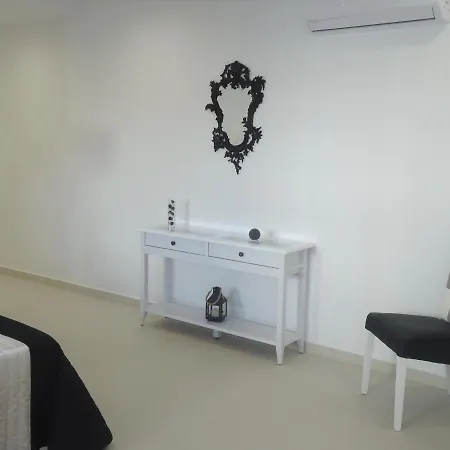 לינה וארוחת בוקר Vivenda L'olivier קווארטיירה